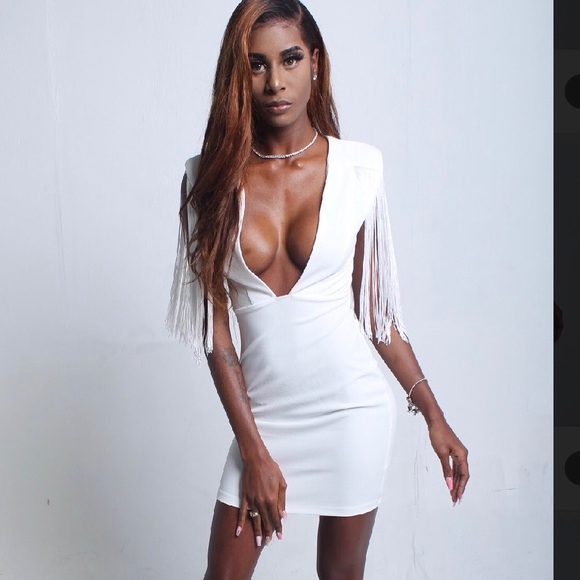 Fashion nova - Picture 2 of 3